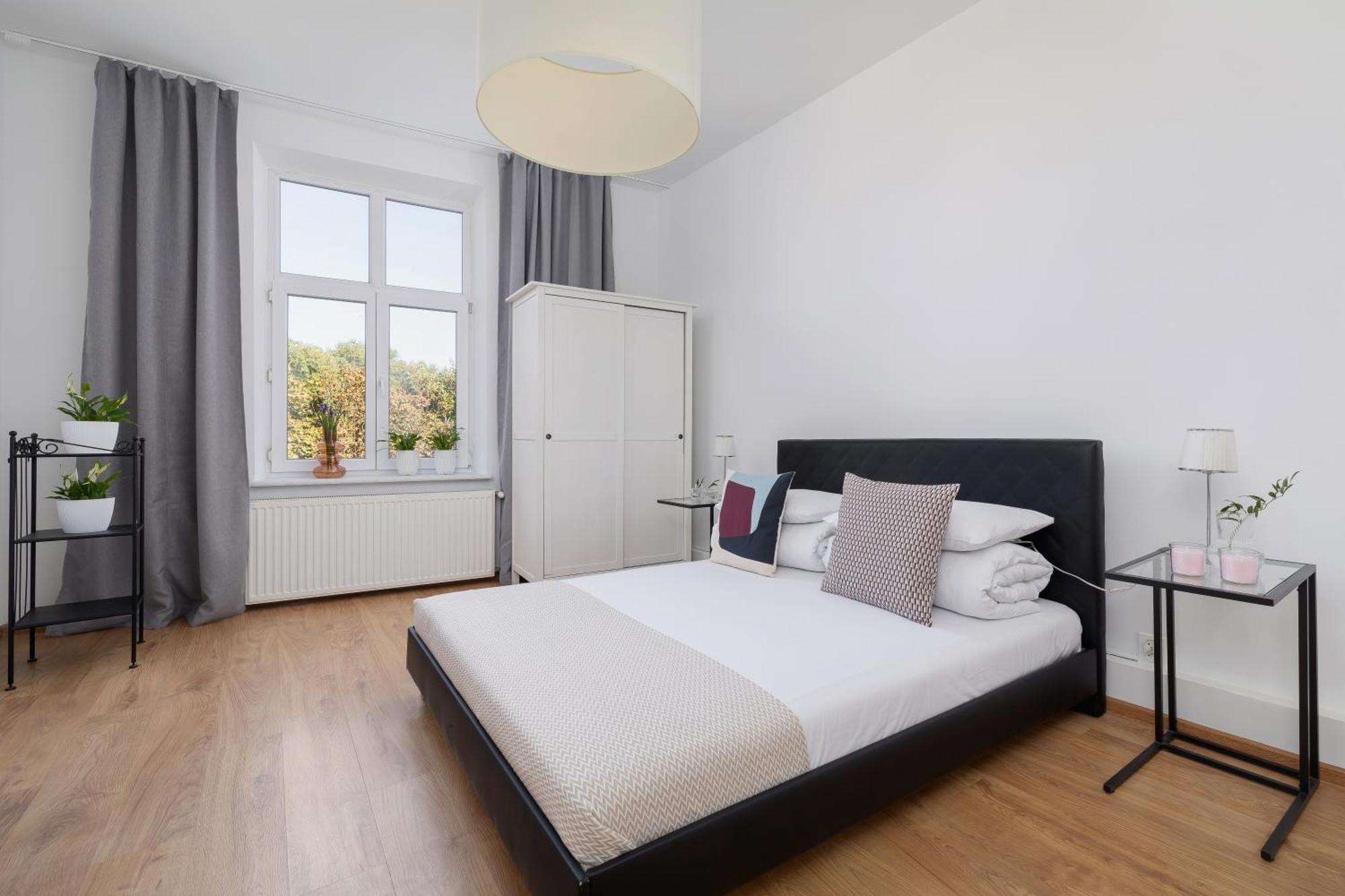 1-Bedroom Apartment - Dluga 65 Street Kraków Zewnętrze zdjęcie