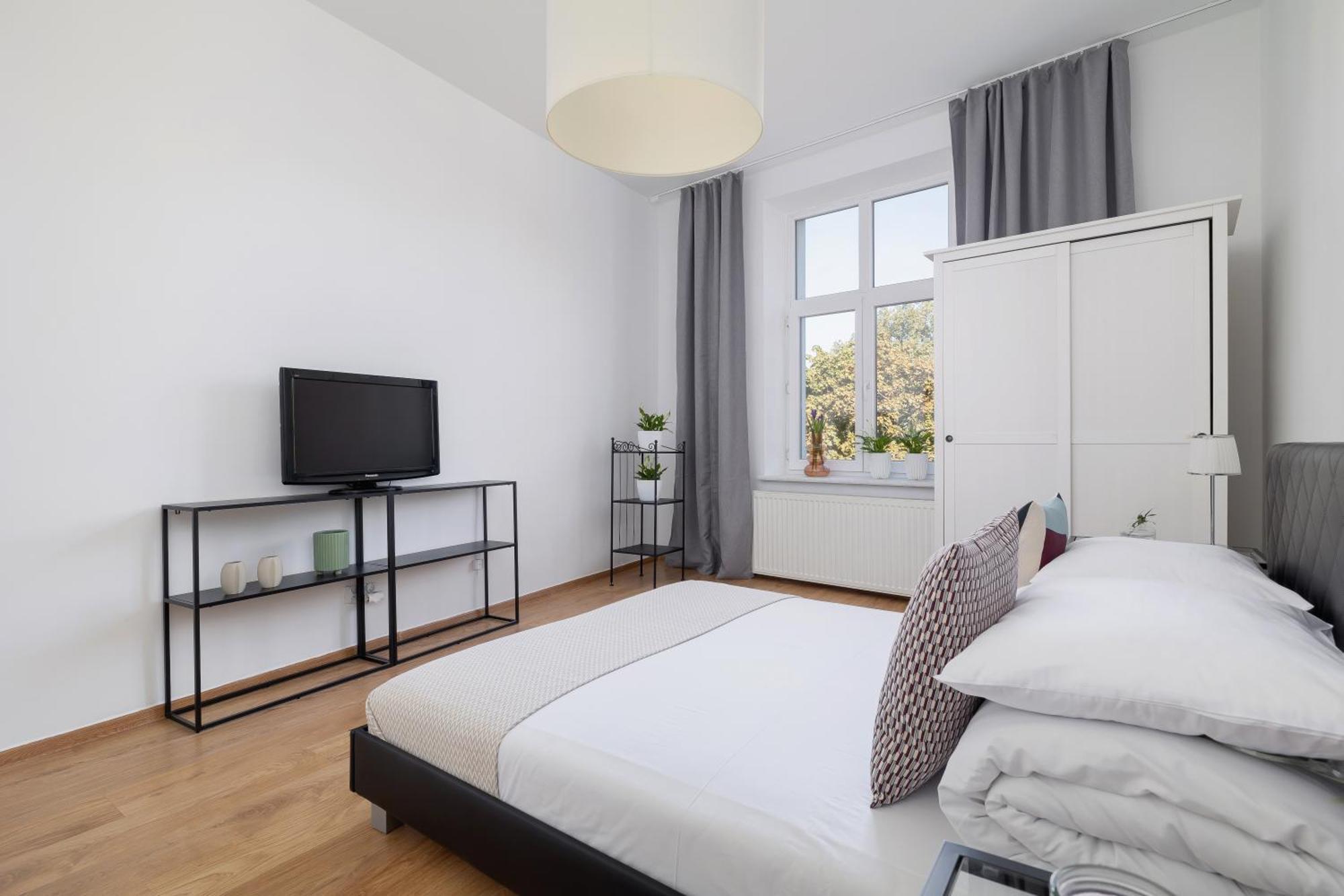 1-Bedroom Apartment - Dluga 65 Street Kraków Zewnętrze zdjęcie
