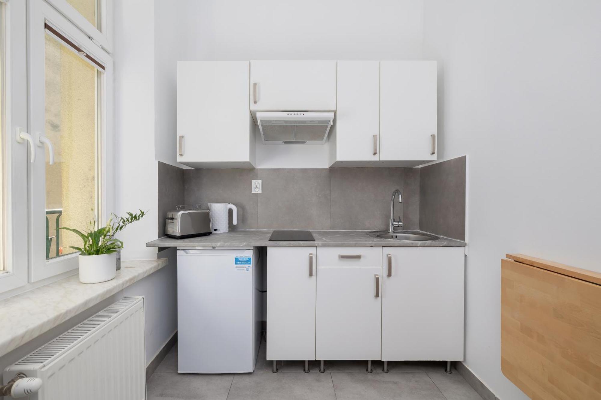 1-Bedroom Apartment - Dluga 65 Street Kraków Zewnętrze zdjęcie
