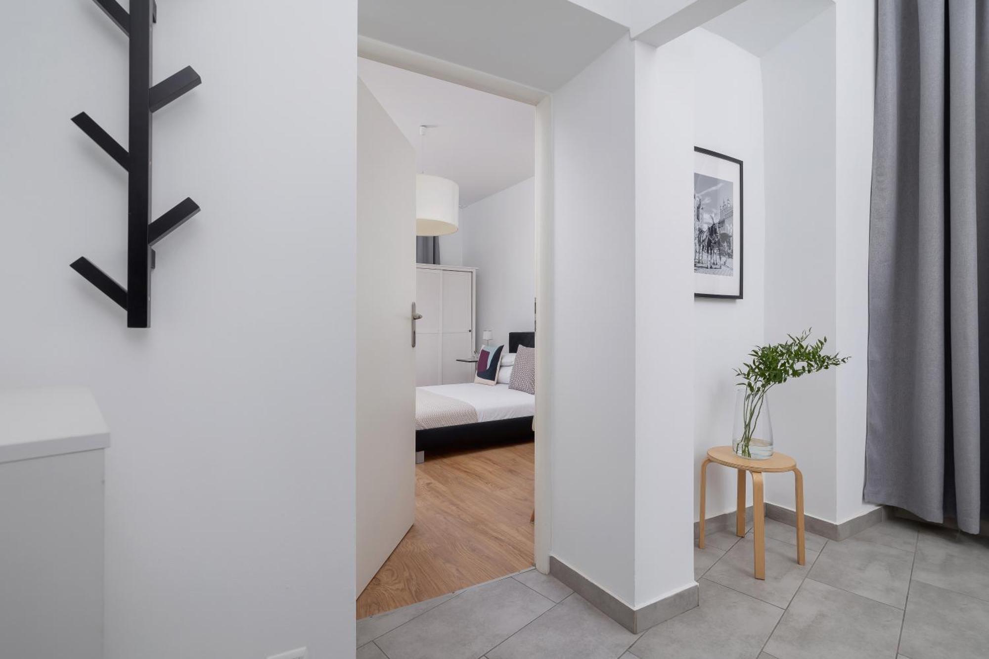 1-Bedroom Apartment - Dluga 65 Street Kraków Zewnętrze zdjęcie