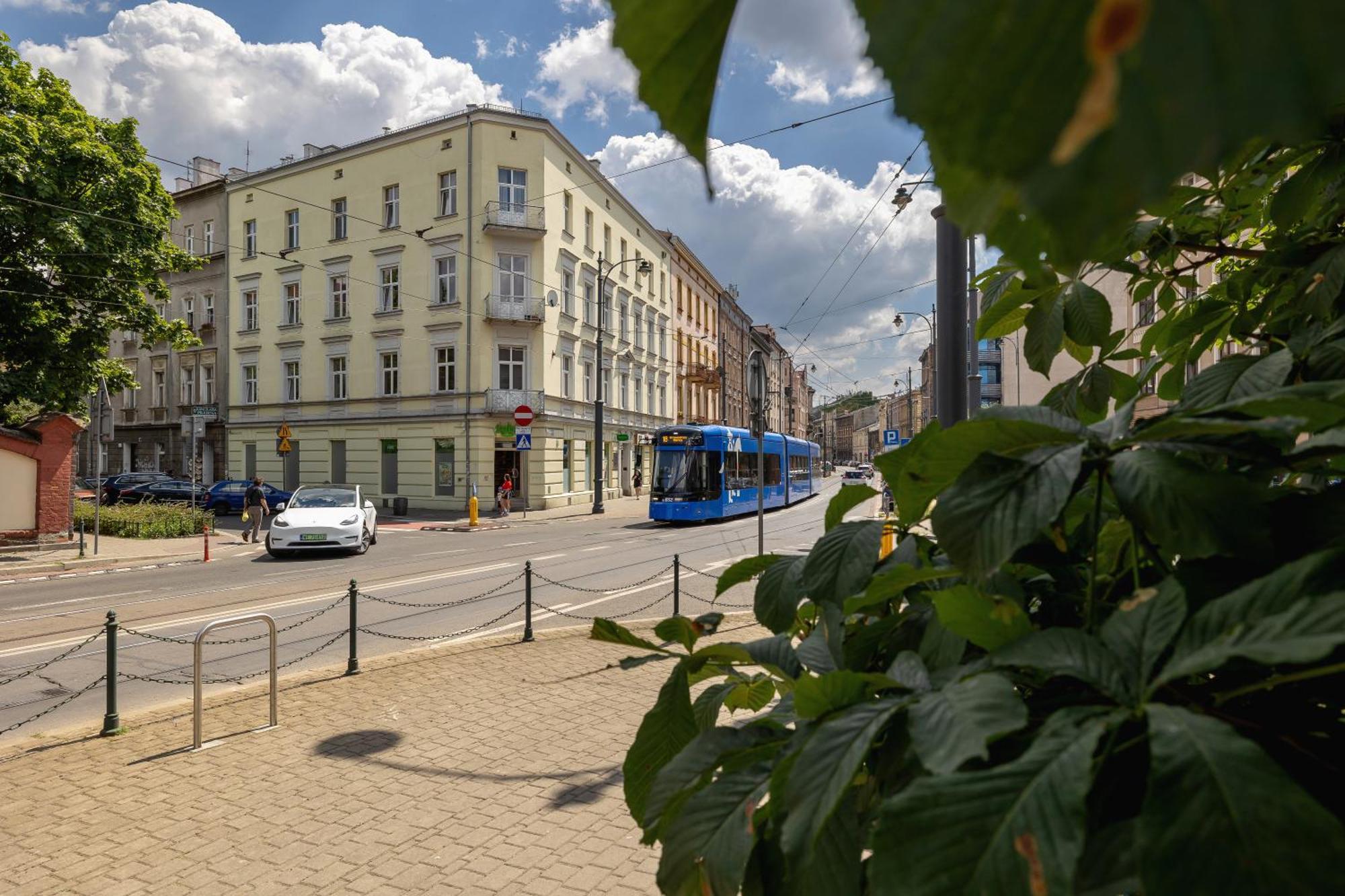 1-Bedroom Apartment - Dluga 65 Street Kraków Zewnętrze zdjęcie